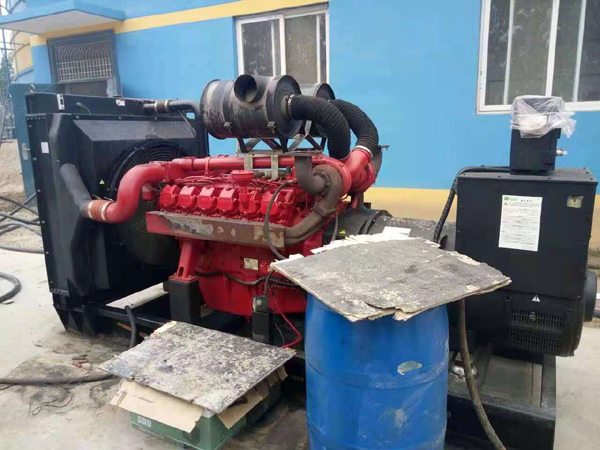 泉山关于柴油发电机组水箱污垢的产生与清理