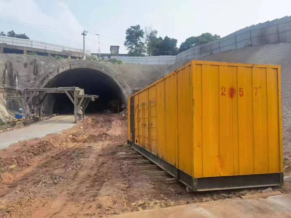 泉山发电机出租自启装置的工作原理是什么?