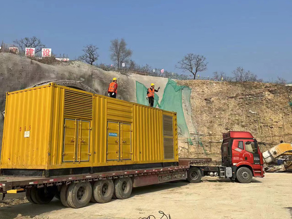 泉山发电机租赁如何根据测试结果判断机油泵的工作状态是否正常?