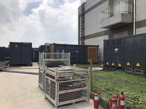 泉山除了定期检查，还有哪些方法可以及时发现接触式转速表探头的磨损？