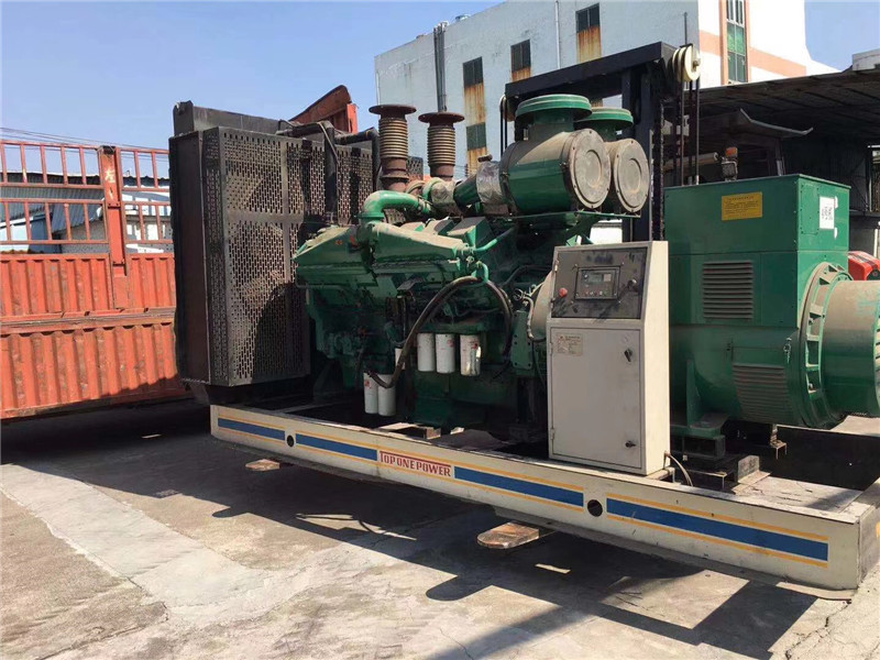 泉山如何判断柴油发电机组的机油温度是否达到了合适的预热温度?